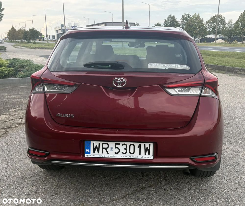 Toyota Auris 1.6 Premium - 5