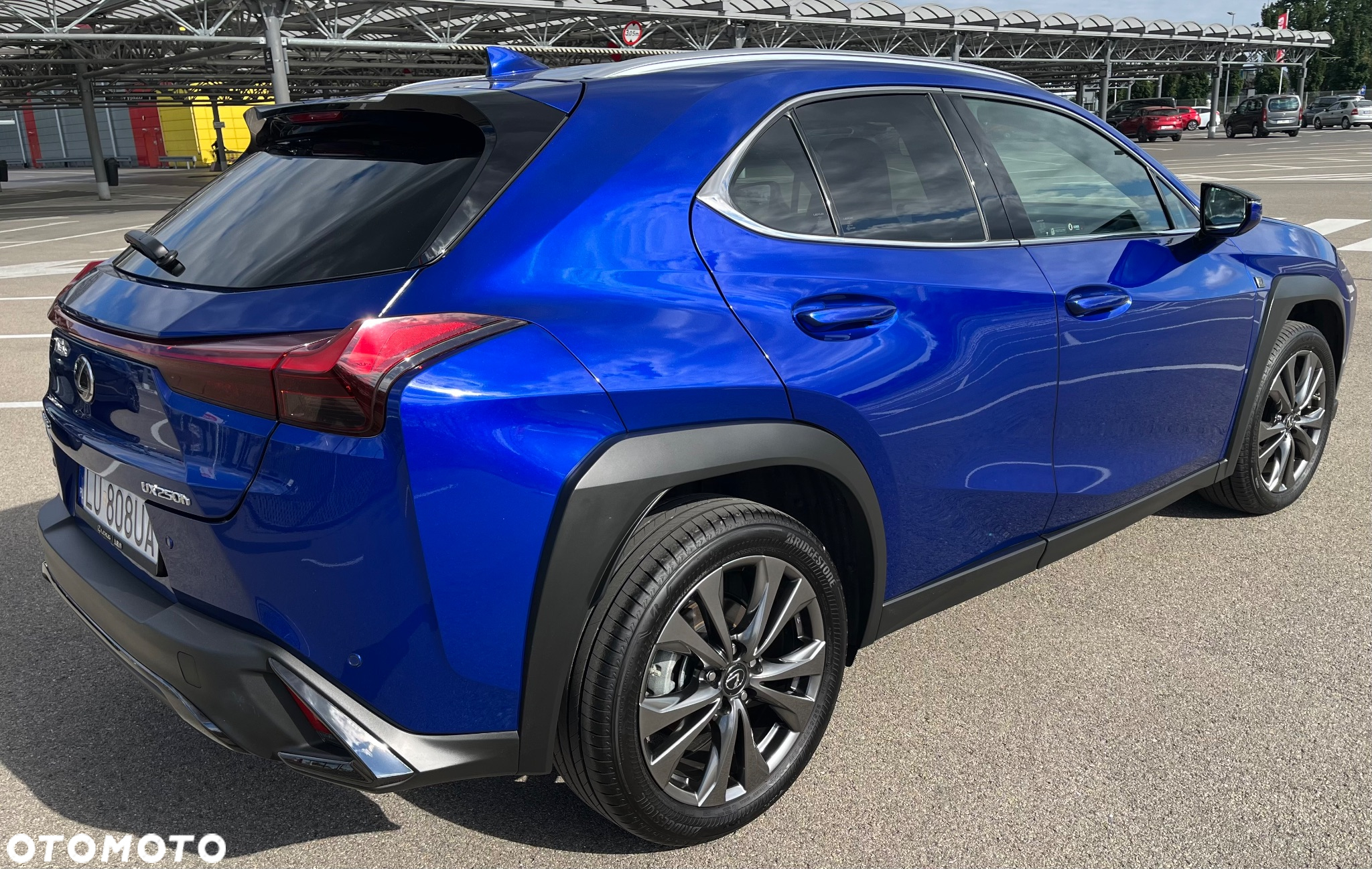 Lexus UX 250h (E-FOUR) F SPORT - 5