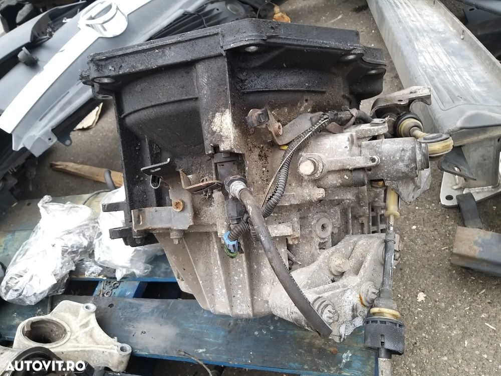 Cutie De Viteze cod: 55561599 pentru Opel Zafira B 1.7 DTR din 2010 - 1