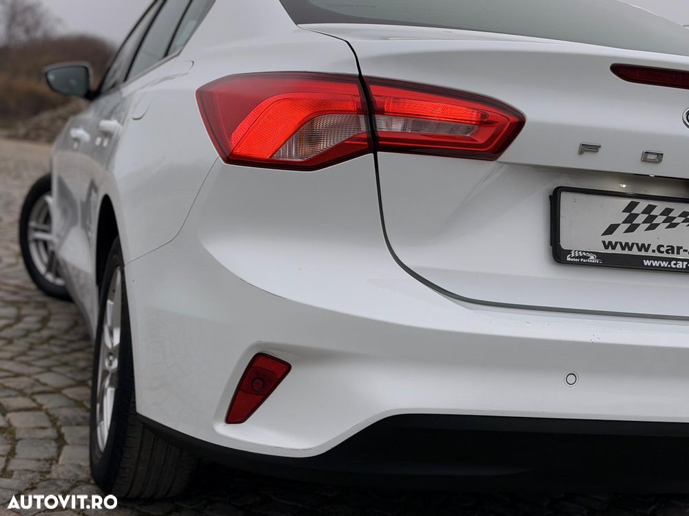 Ford Focus 1.0 EcoBoost MHEV Titanium - 18