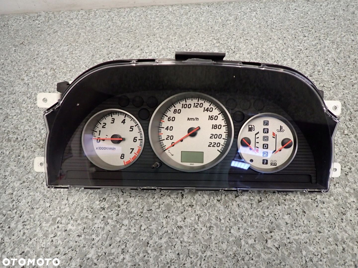 NISSAN X-TRAIL T30 2.0i 01-07 ZEGARY LICZNIK AUTOMAT - 1