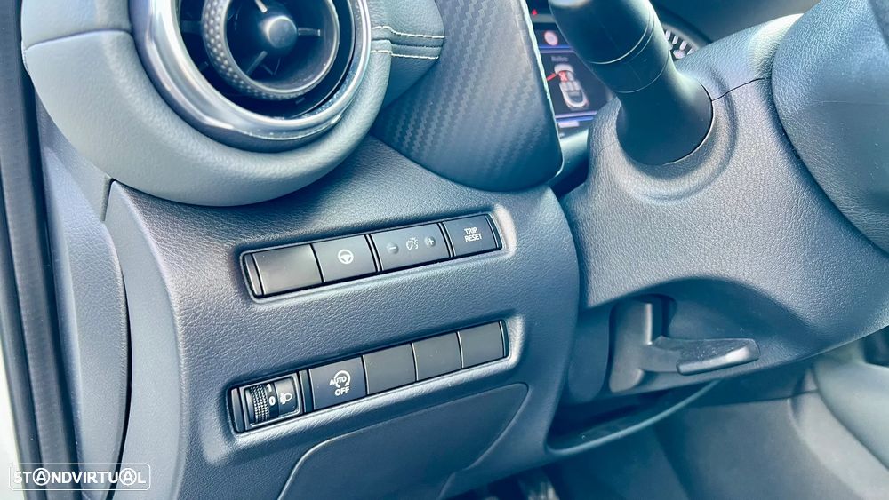 Nissan Juke 1.0 DIG-T Tekna - 19