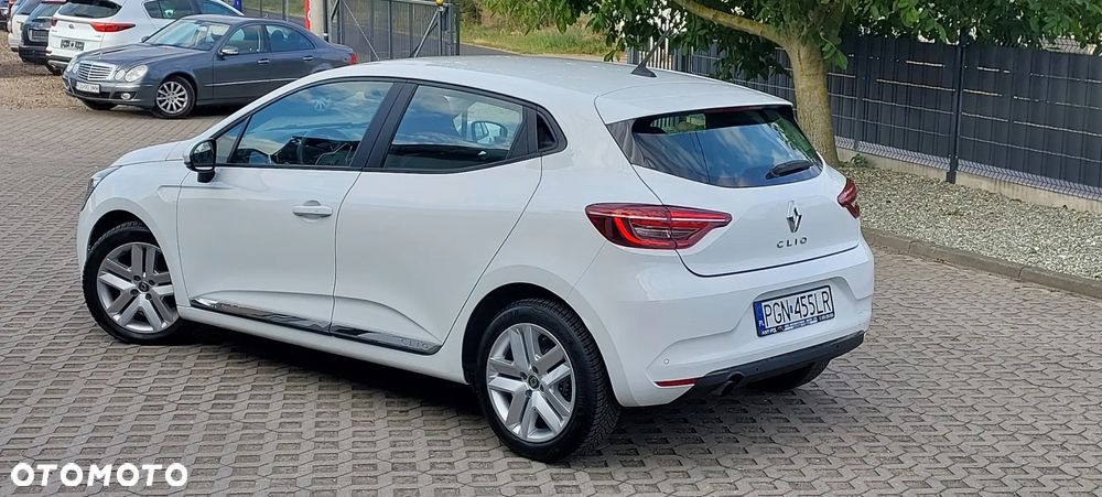 Renault Clio - 7