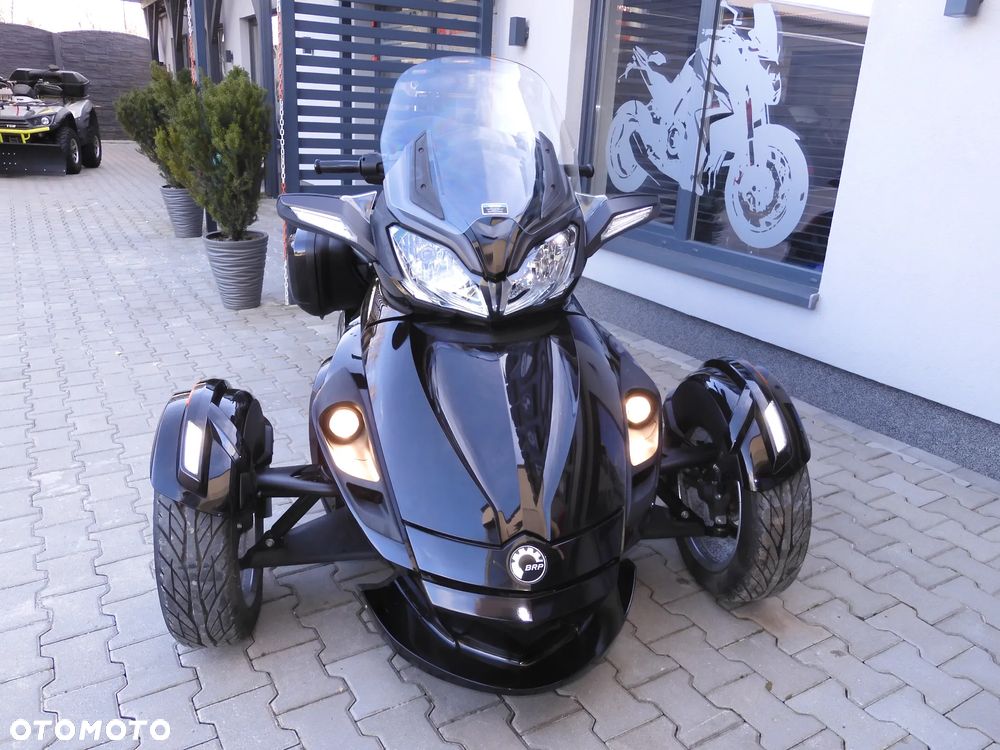 Can-Am Spyder - 4