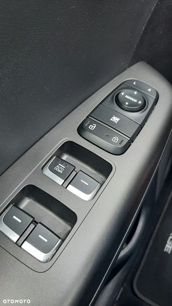 Kia Sportage 1.6 GDI 2WD Attract - 19