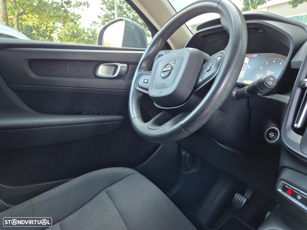 Volvo XC 40 1.5 T2 Momentum - 10