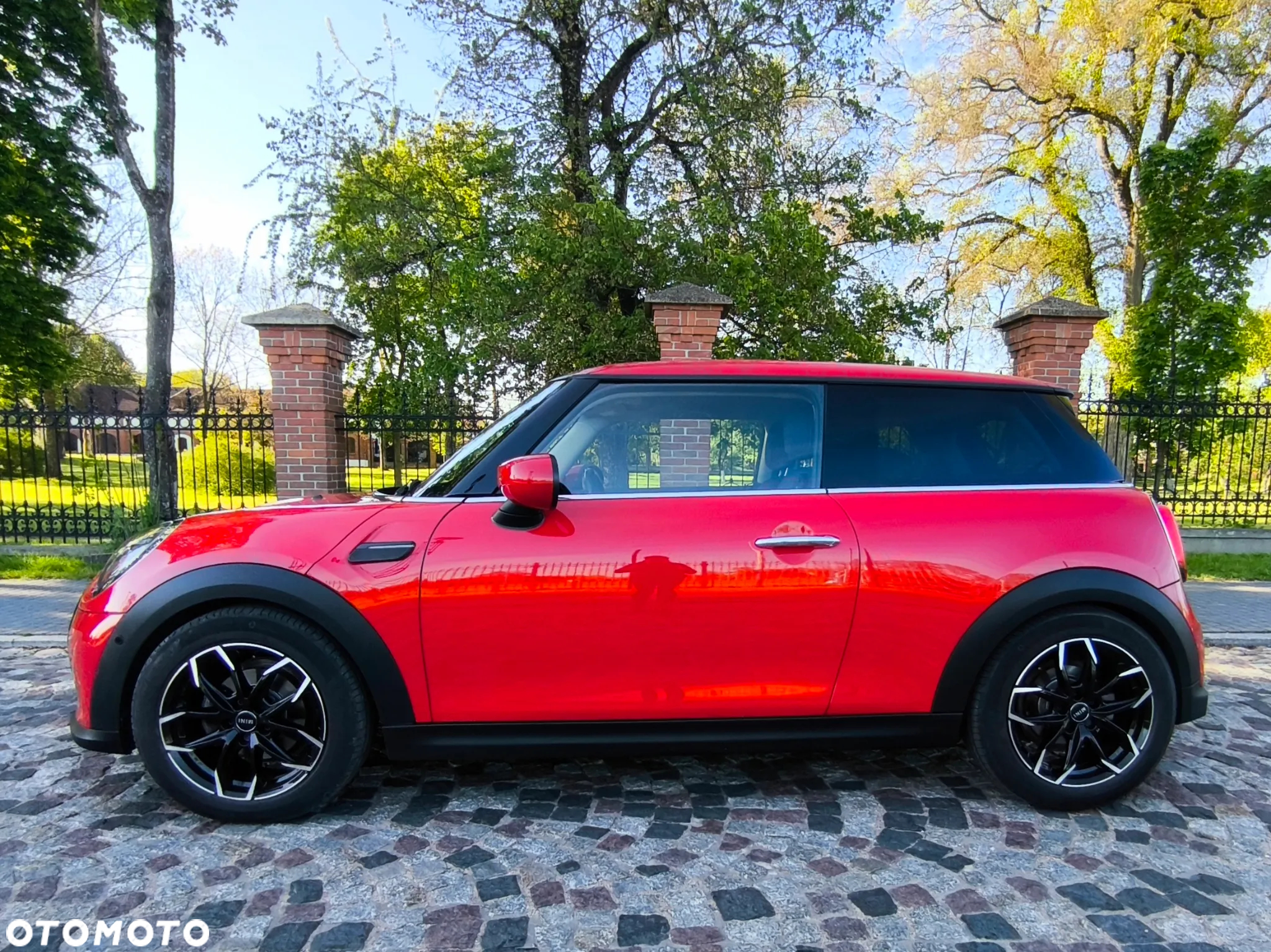MINI ONE - 8
