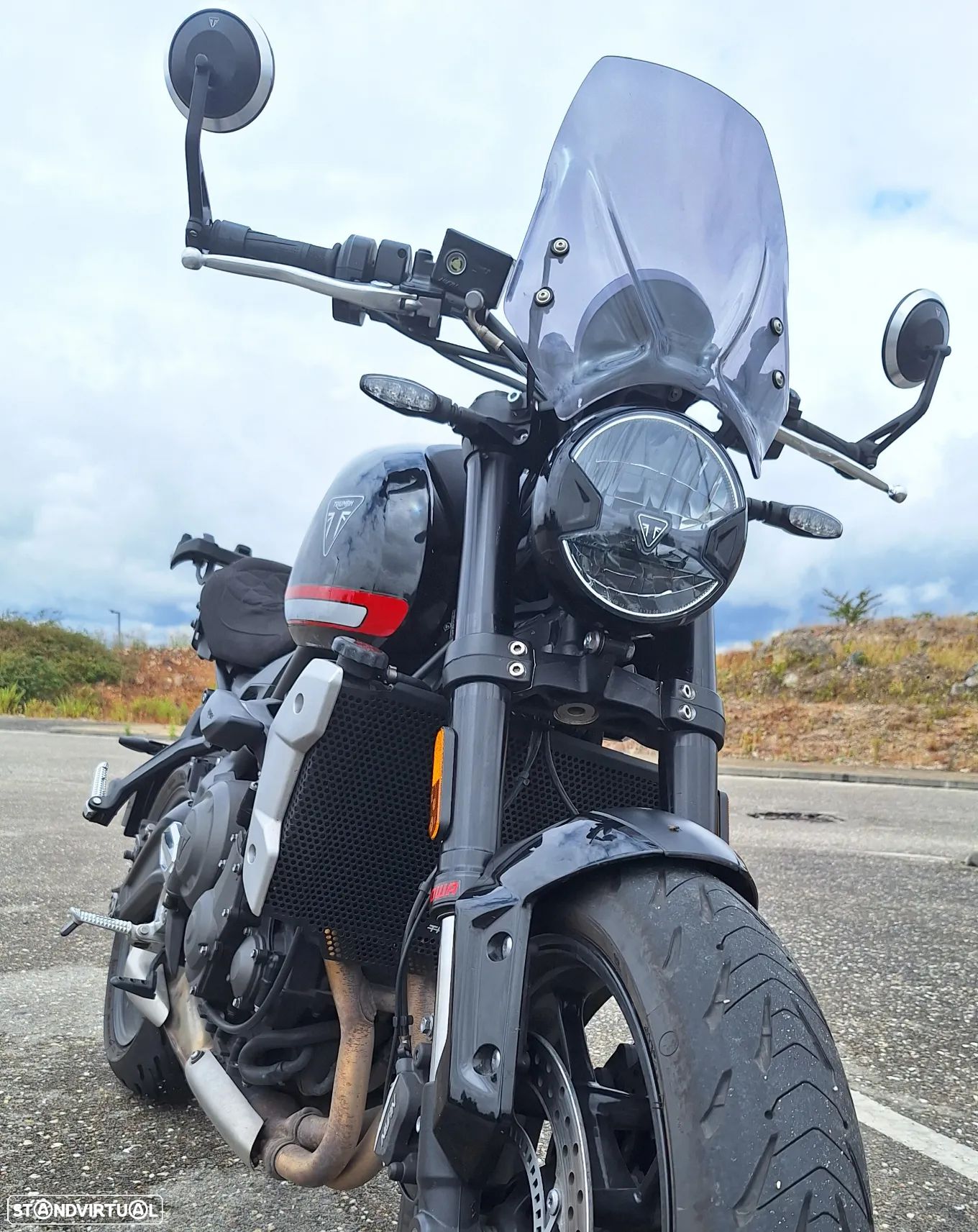 Triumph Trident - 1