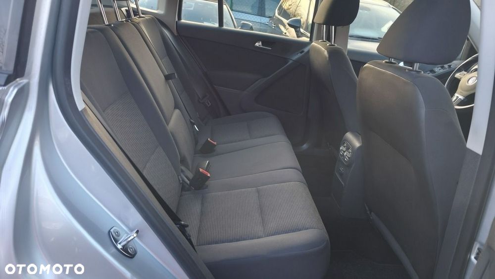 Volkswagen Tiguan - 27