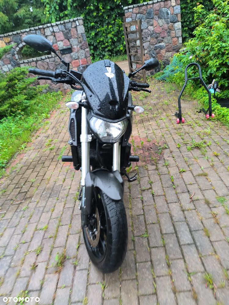 Yamaha MT - 7