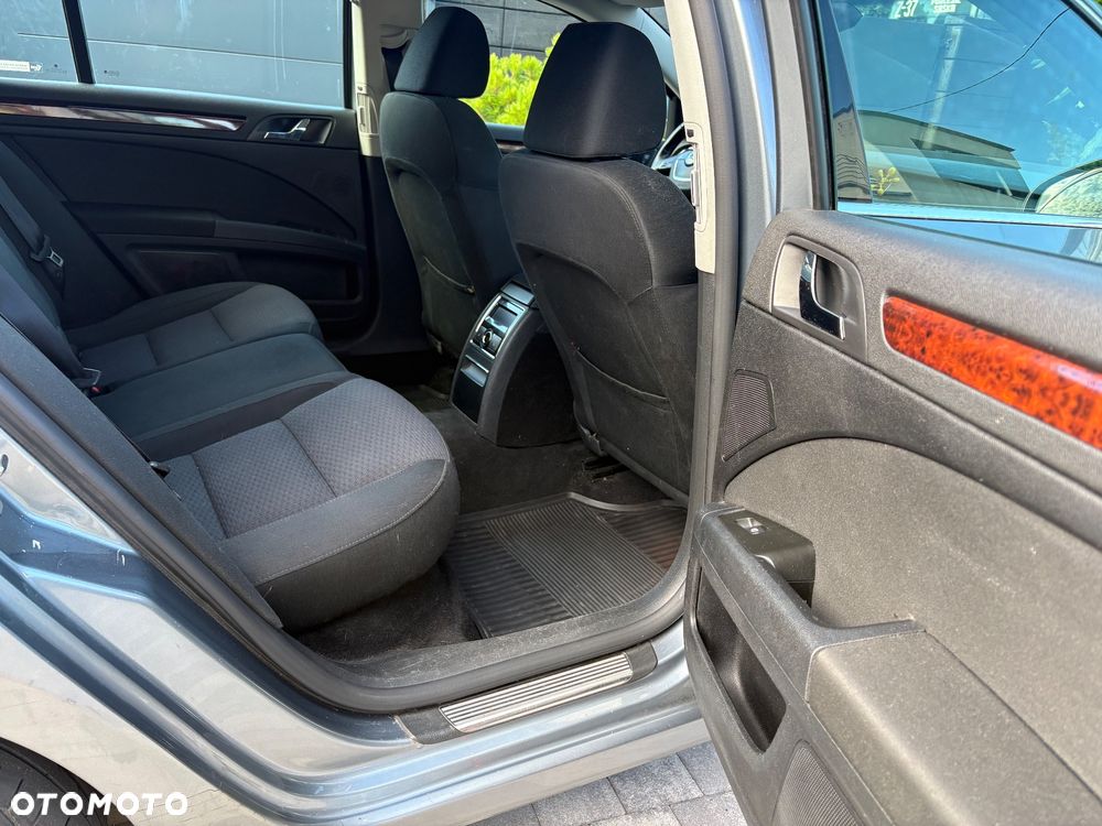 Skoda Superb 2.0 TDI Elegance DSG - 21