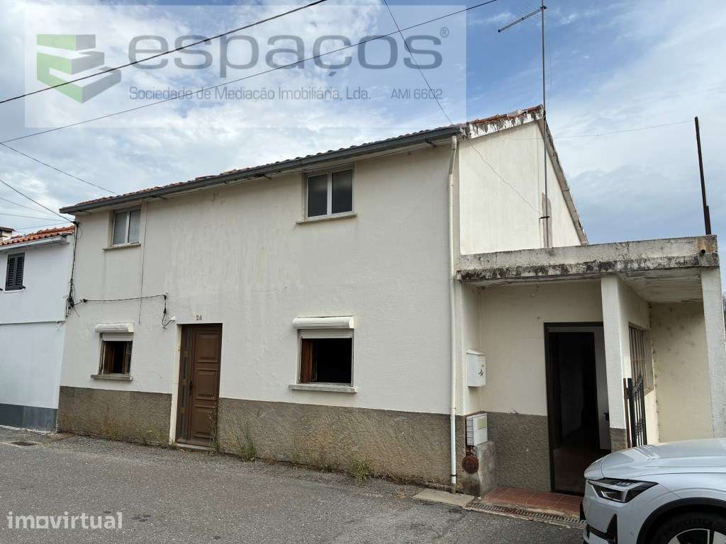 Moradia na Vila de Silvares - Grande imagem: 2/38