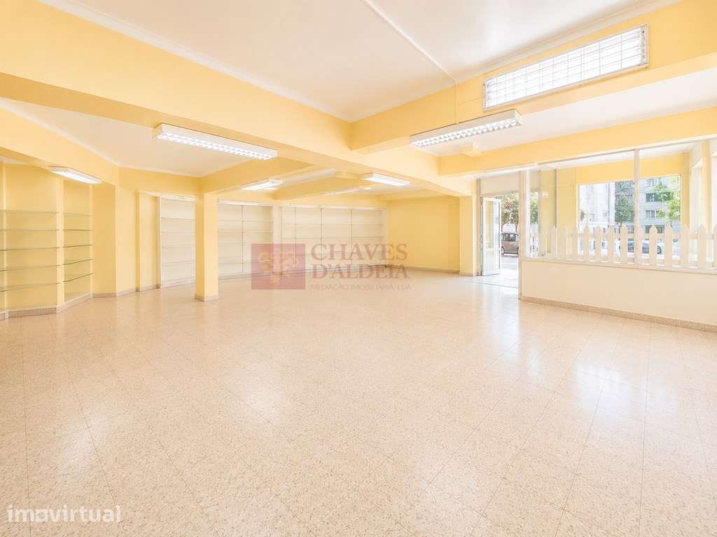 PÓVOA DE SANTO ADRIÃO - ARRENDA-SE LOJA COM 180 M2 - Grande imagem: 4/9