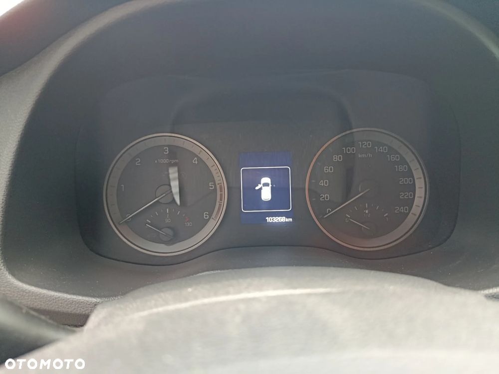 Hyundai Tucson 1.7 CRDI BlueDrive Comfort 2WD - 24