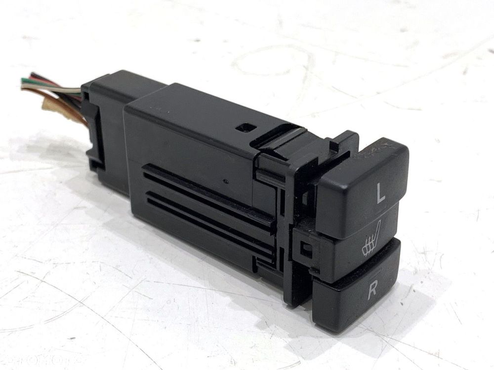 PRZEŁĄCZNIK OGRZEWANIA FOTELA  TOYOTA COROLLA sedan (_E15_) 2006 - 2022 2.0 D-4D (ADE150) 93 kW - 1