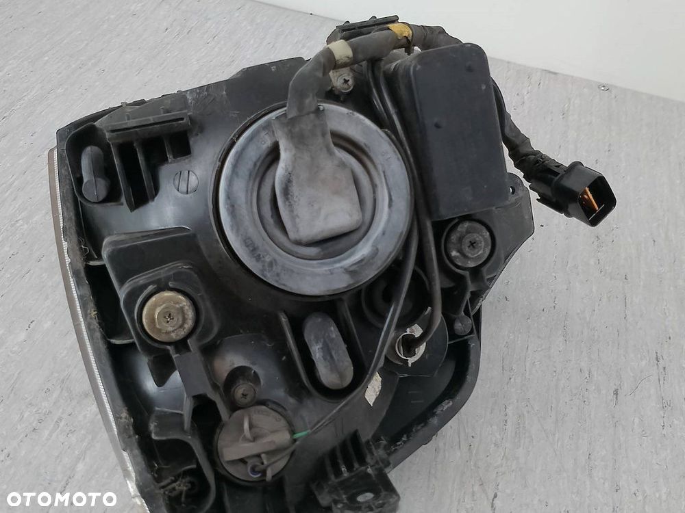LAMPA PRZÓD PRAWA KIA PICANTO I 92102070 - 7