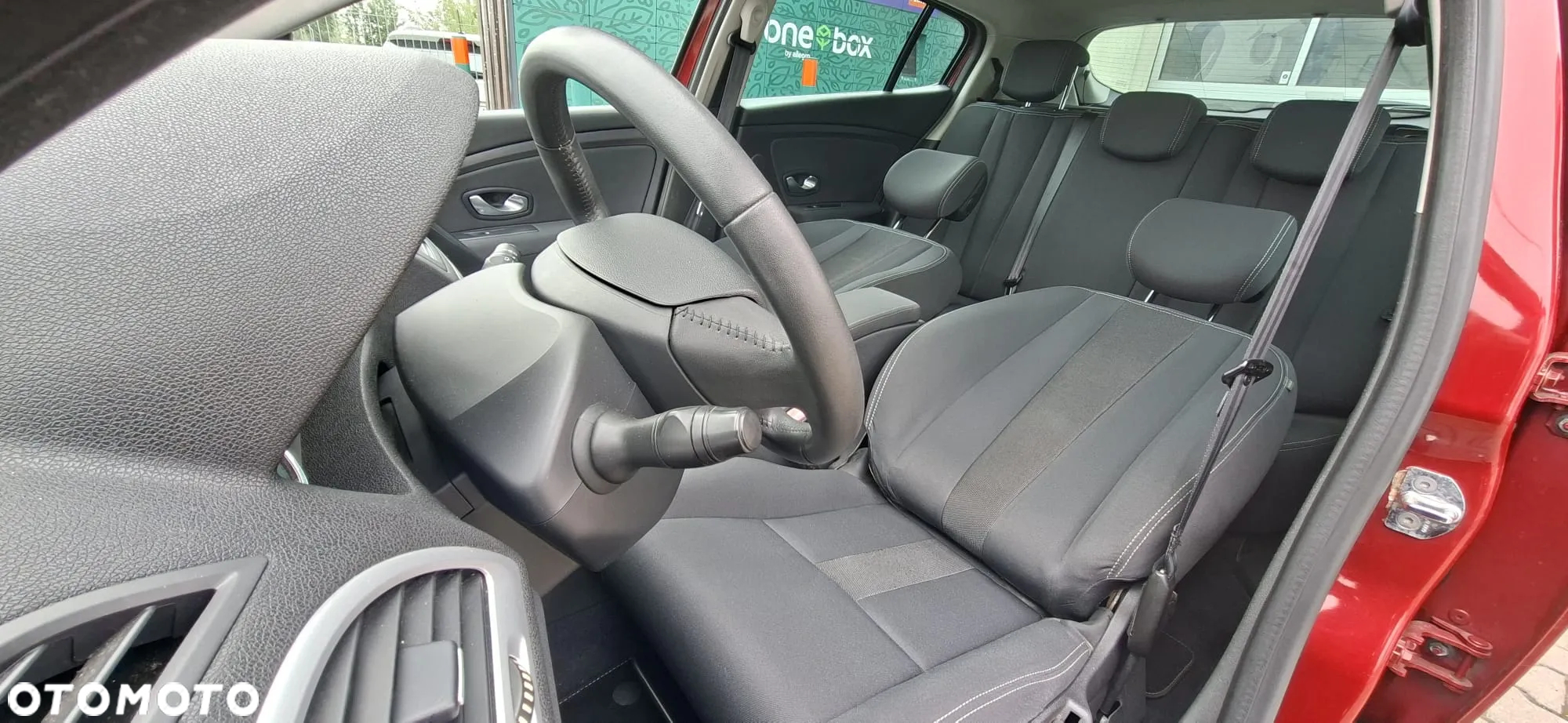 Renault Megane TCe 180 GT - 19
