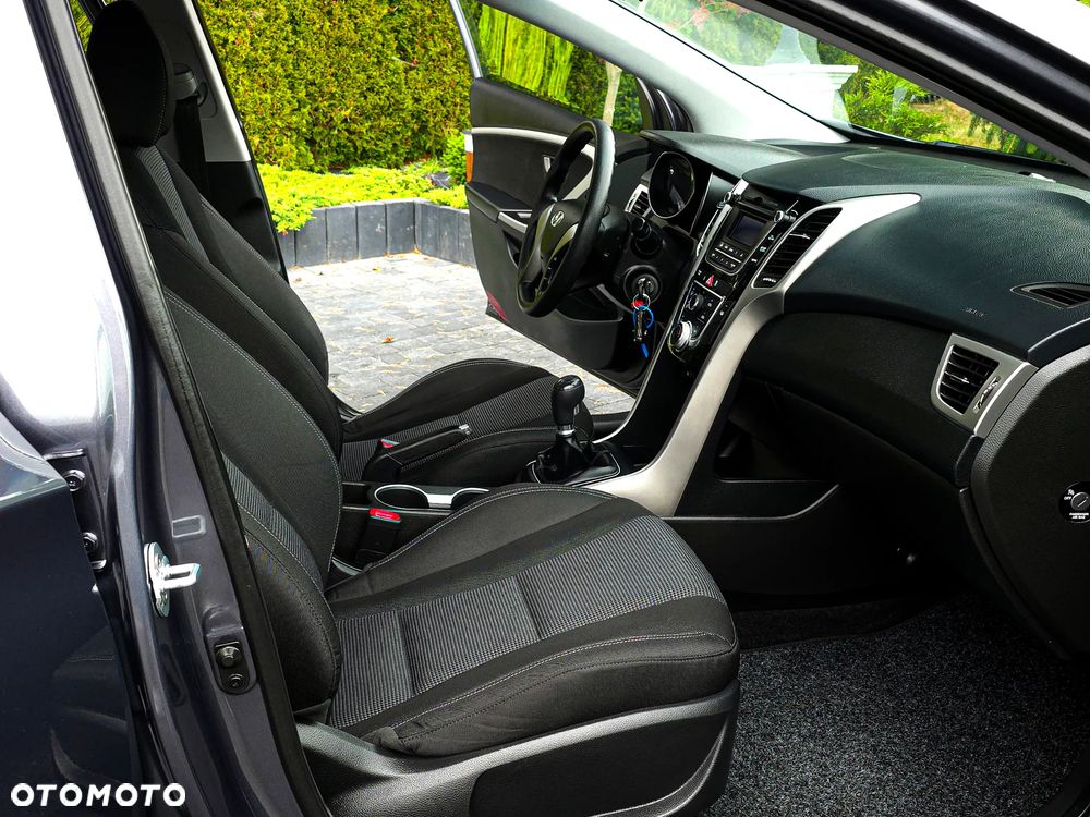 Hyundai i30 1.4 Comfort - 16