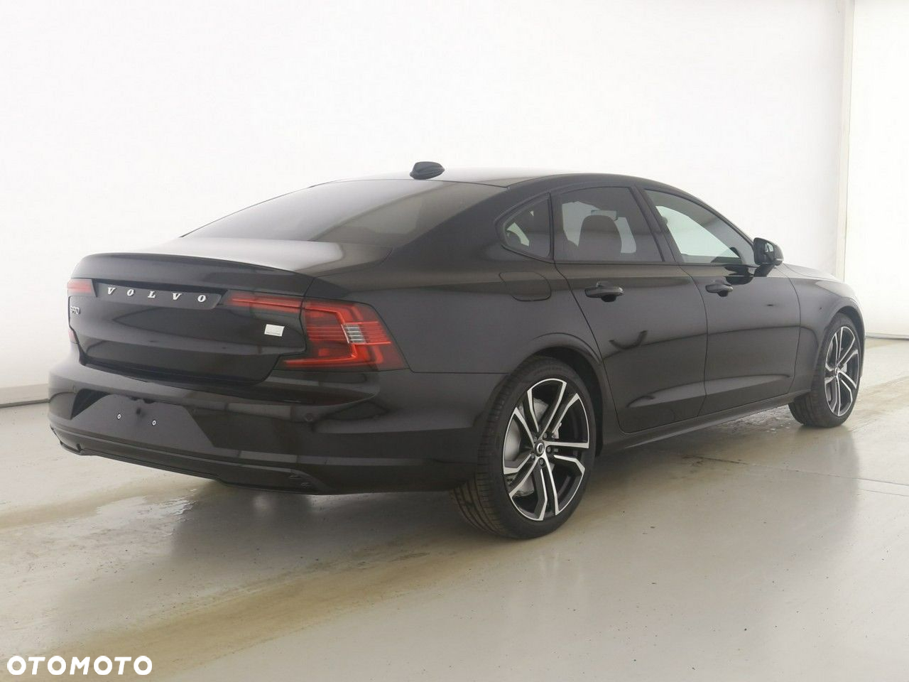 Volvo S90 - 2