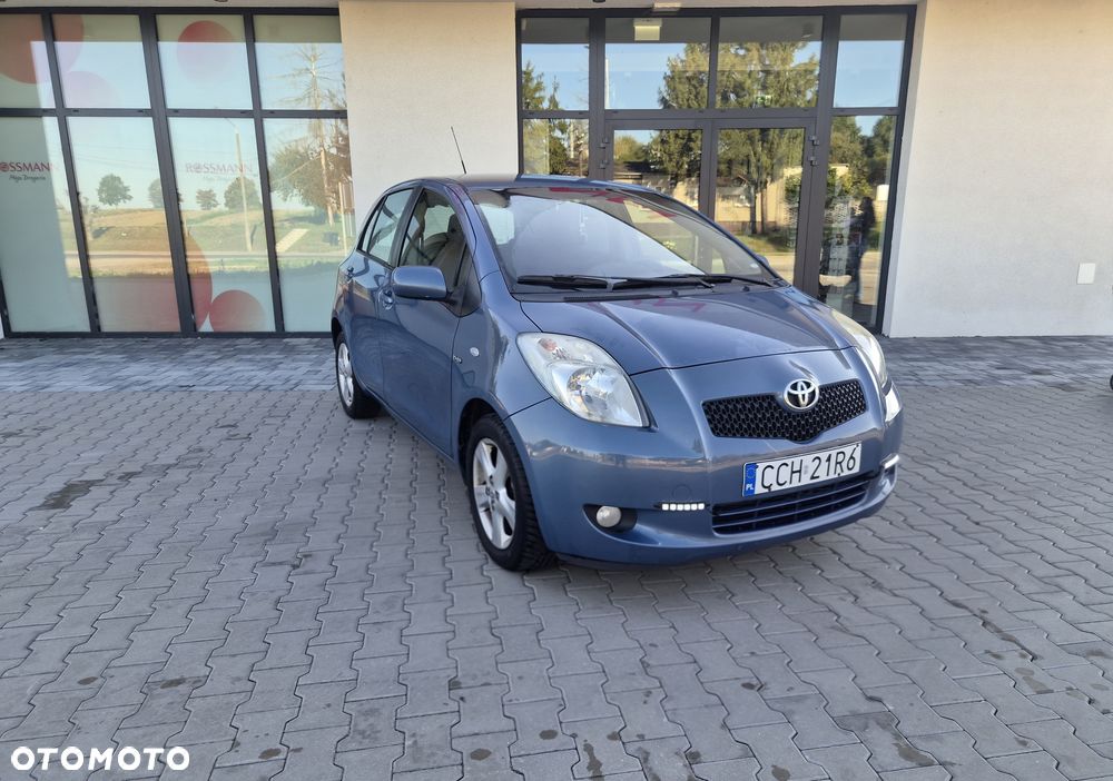 Toyota Yaris 2006 photo 3