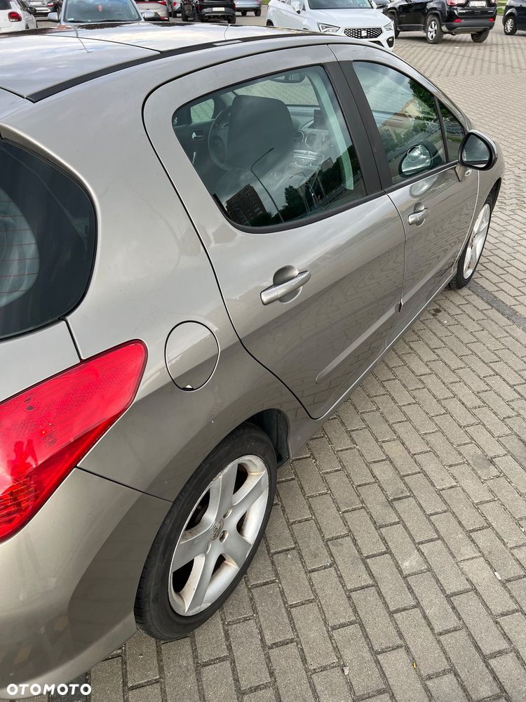 Peugeot 308 - 17