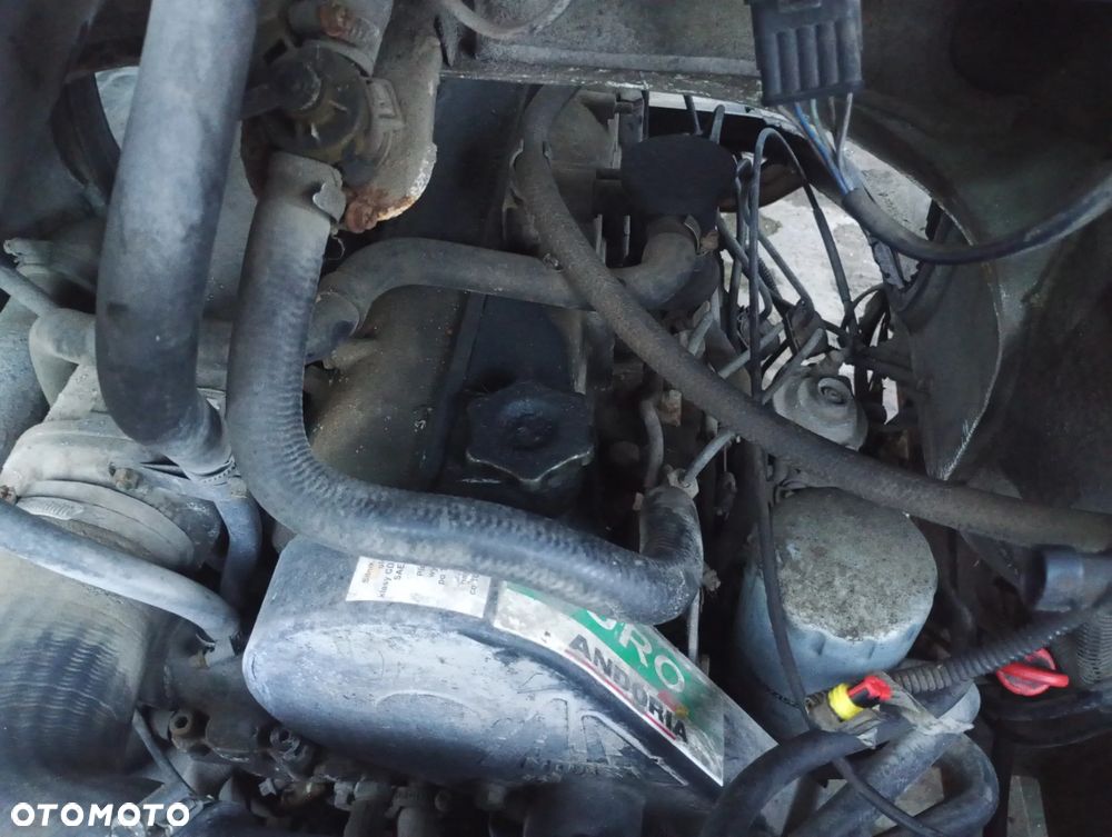 LUBLIN III INTRALL 4CTI90 silnik kompletny w aucie do odpalenia BOSCH - 1