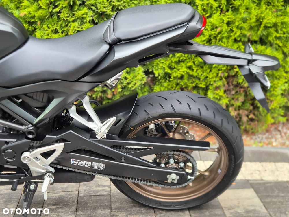 Honda CB - 18