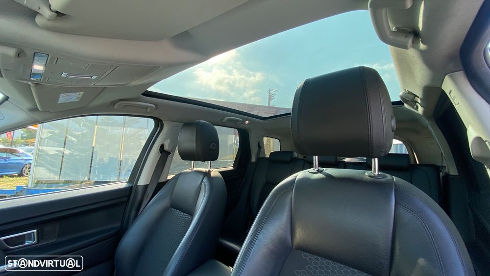 Land Rover Discovery Sport 2.0 TD4 SE - 26