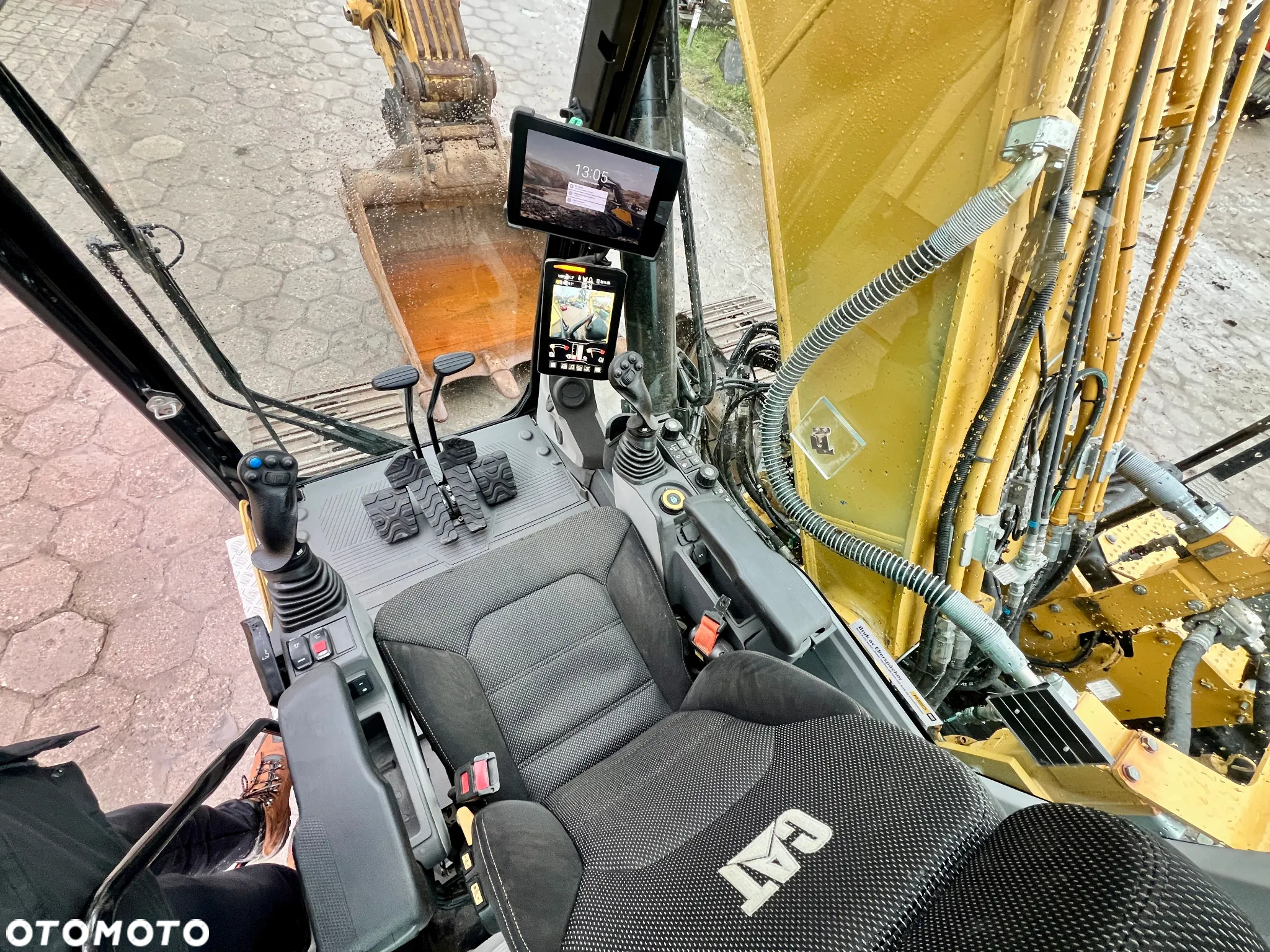 Caterpillar CAT 320 07A 5600h centralne smarowanie + webasto + kamera 360 + PÓŁAUTOMATYCZNY system Trimble 3D - sama kopie - 27