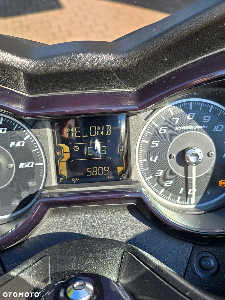 Yamaha X-max - 14