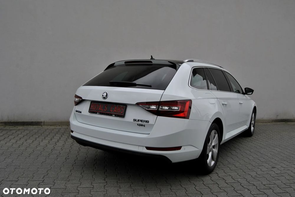 Skoda Superb 2.0 TDI 4x4 DSG Style - 8