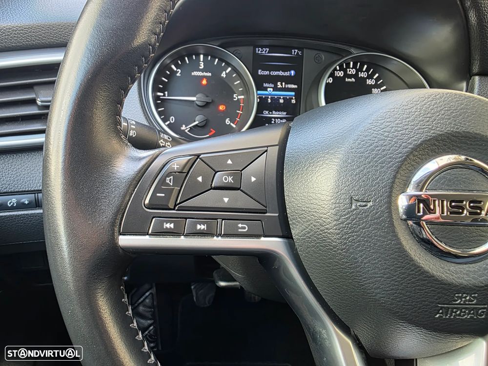 Nissan Qashqai 1.5 dCi N-Connecta - 32