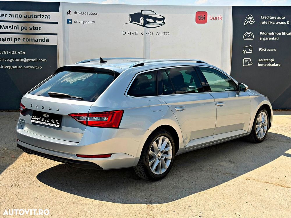 Skoda Superb 2.0 TDI DSG Style - 11