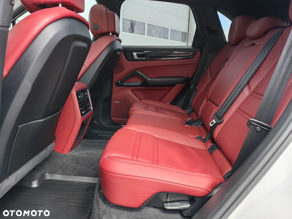 Porsche Cayenne Tiptronic S Platinum Edition - 27