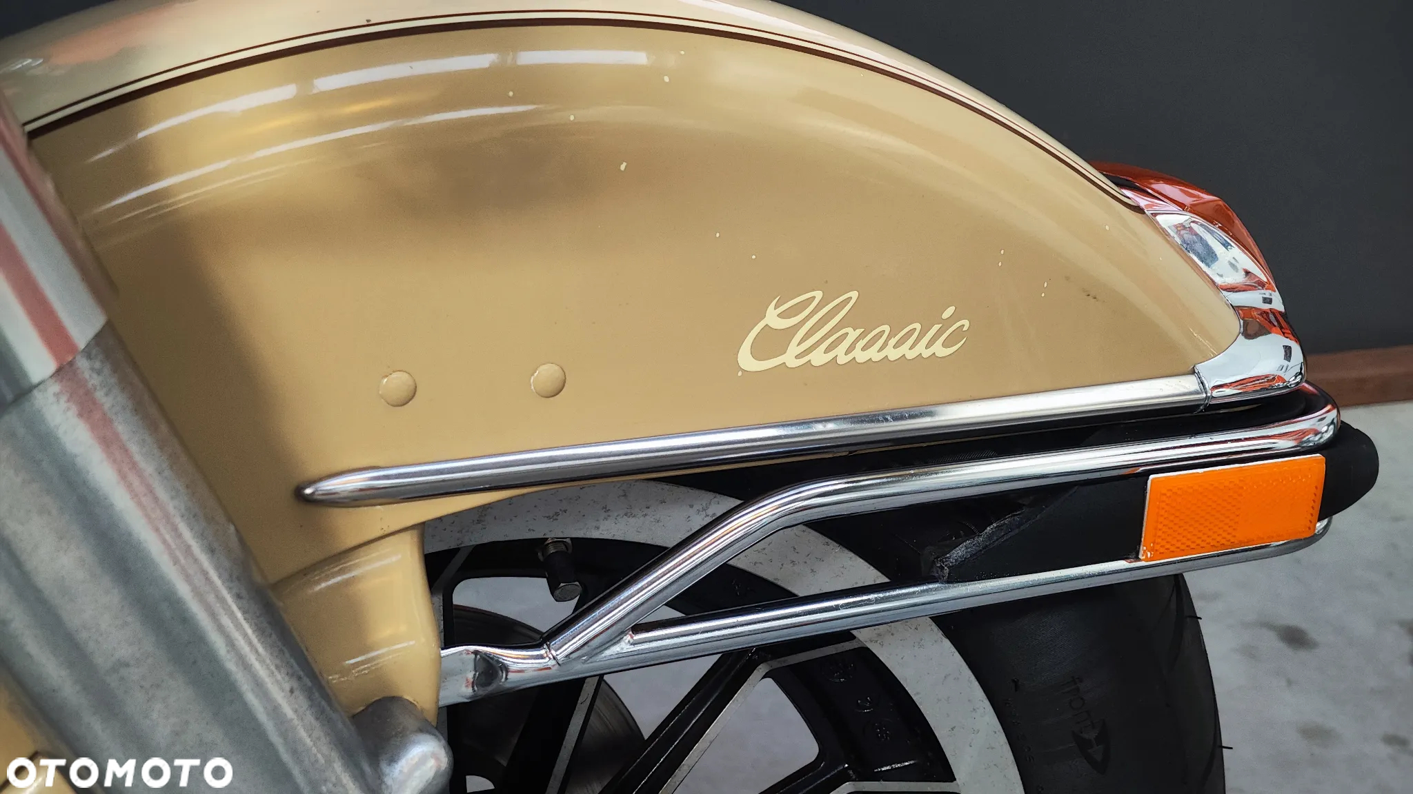 Harley-Davidson FLH Electra Glide - 27