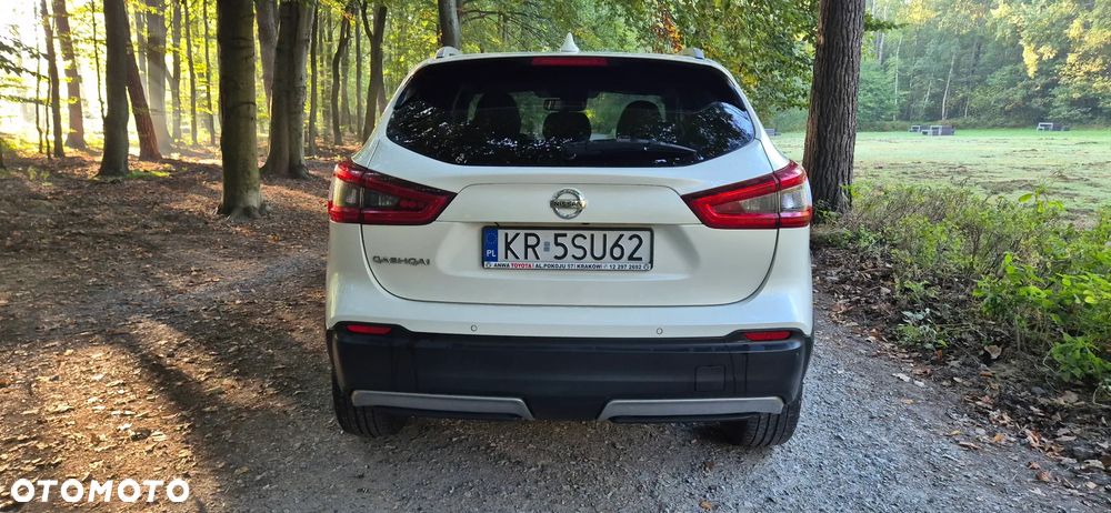 Nissan Qashqai 1.3 DIG-T N-Connecta DCT - 6
