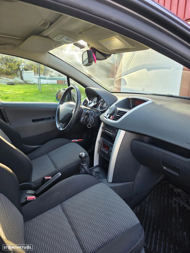 Peugeot 207 1.6 HDi 99g - 7
