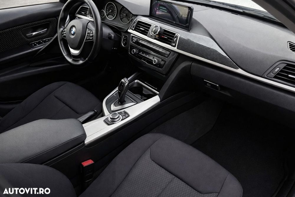 BMW Seria 3 320d Efficient Dynamic Edition Sport-Aut. Sport Line - 7