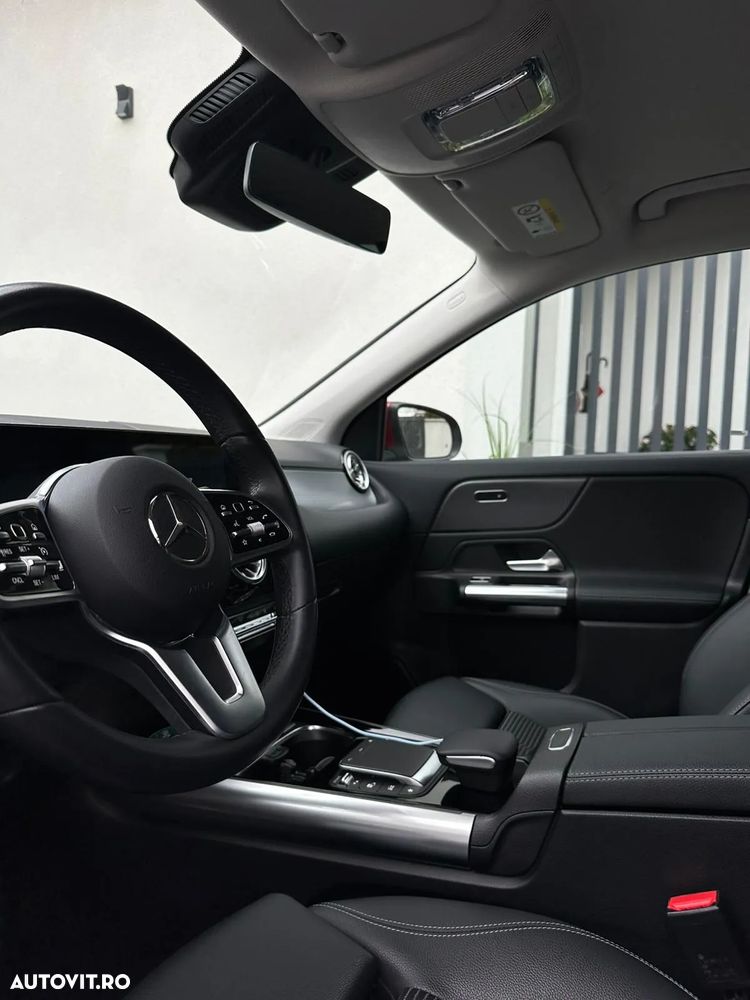 Mercedes-Benz GLA 250 e - 8