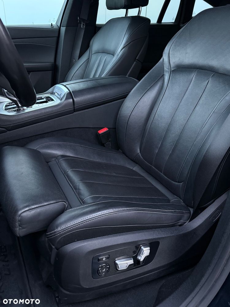BMW X6 - 15