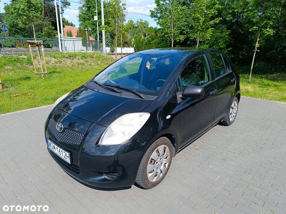 Toyota Yaris 1.3 Sol - 1