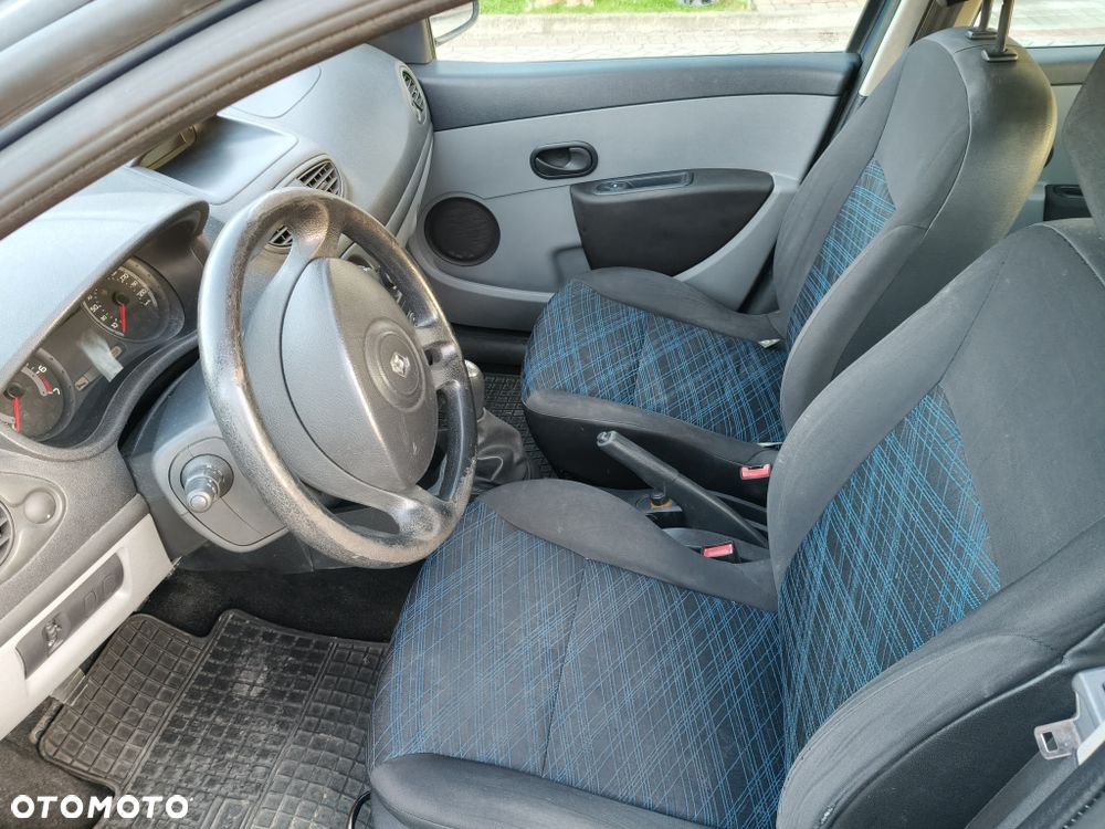 Renault Clio - 6