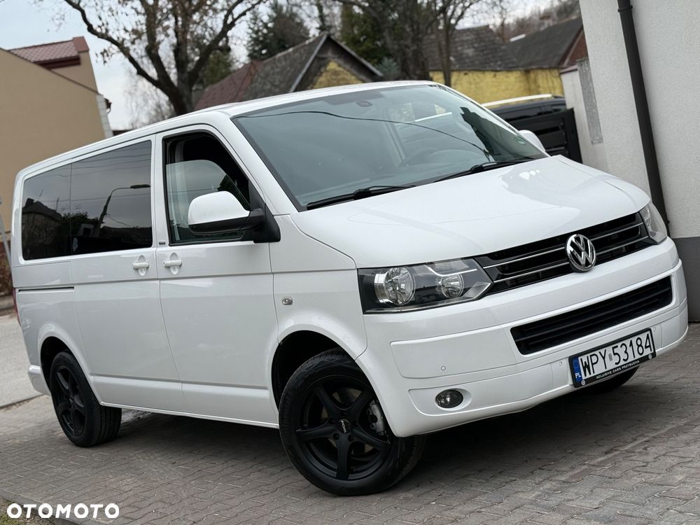 Volkswagen Multivan - 2