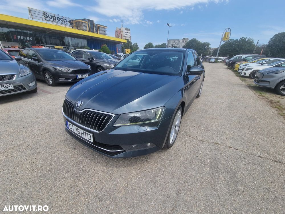 Skoda Superb 2.0 TDI DSG Premium Edition - 1