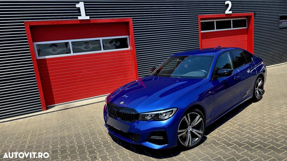 BMW Seria 3 330e Aut. M Sport - 4