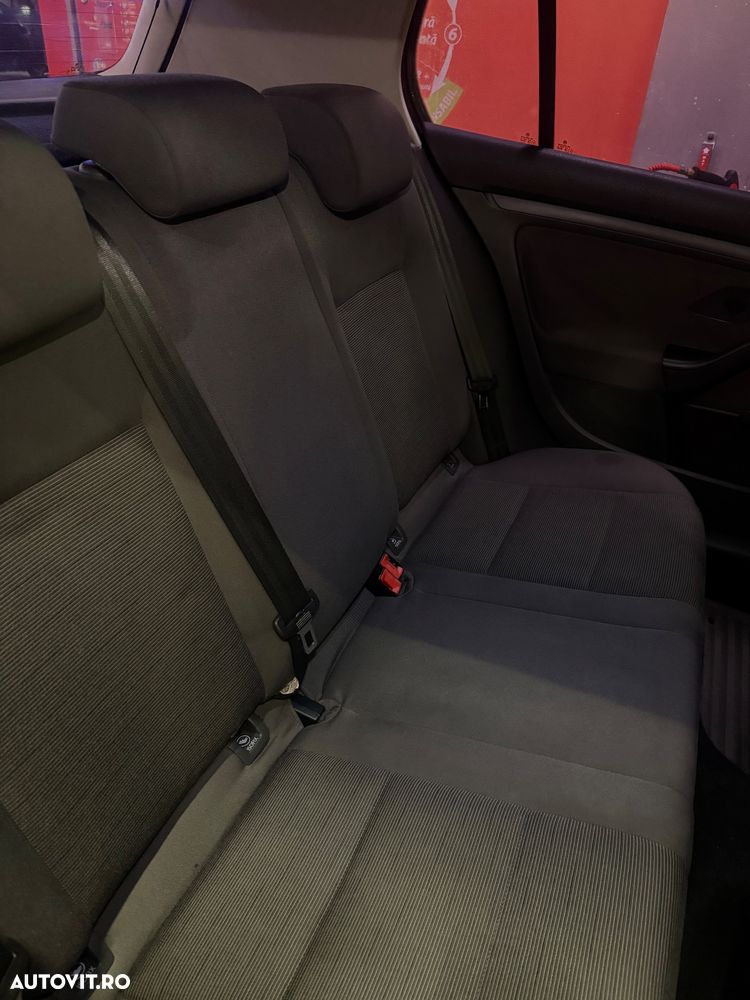 Volkswagen Golf 1.9 TDI United - 12