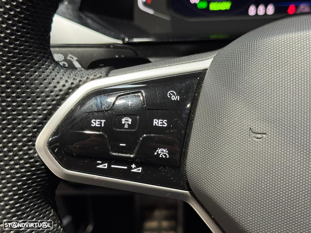 VW Arteon Shooting Brake - 25