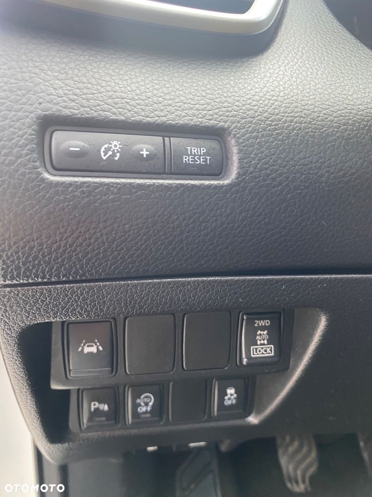 Nissan Qashqai 1.6 dCi 4 x 4 DPF Start/Stop 360 - 18