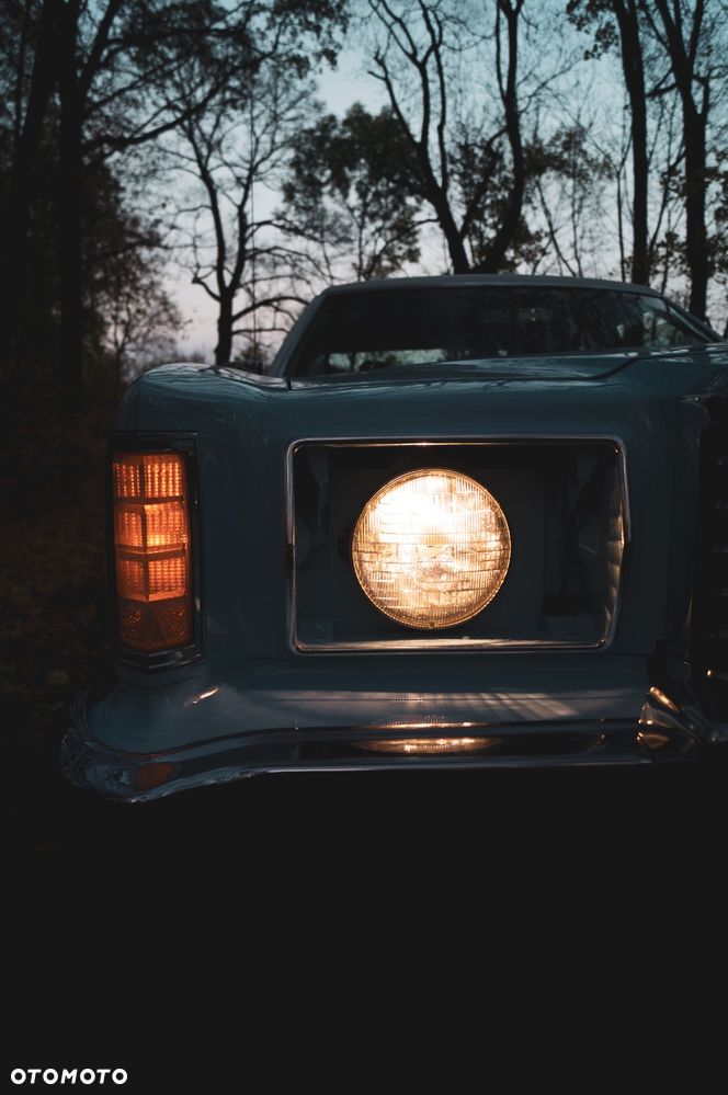 Ford Thunderbird - 16