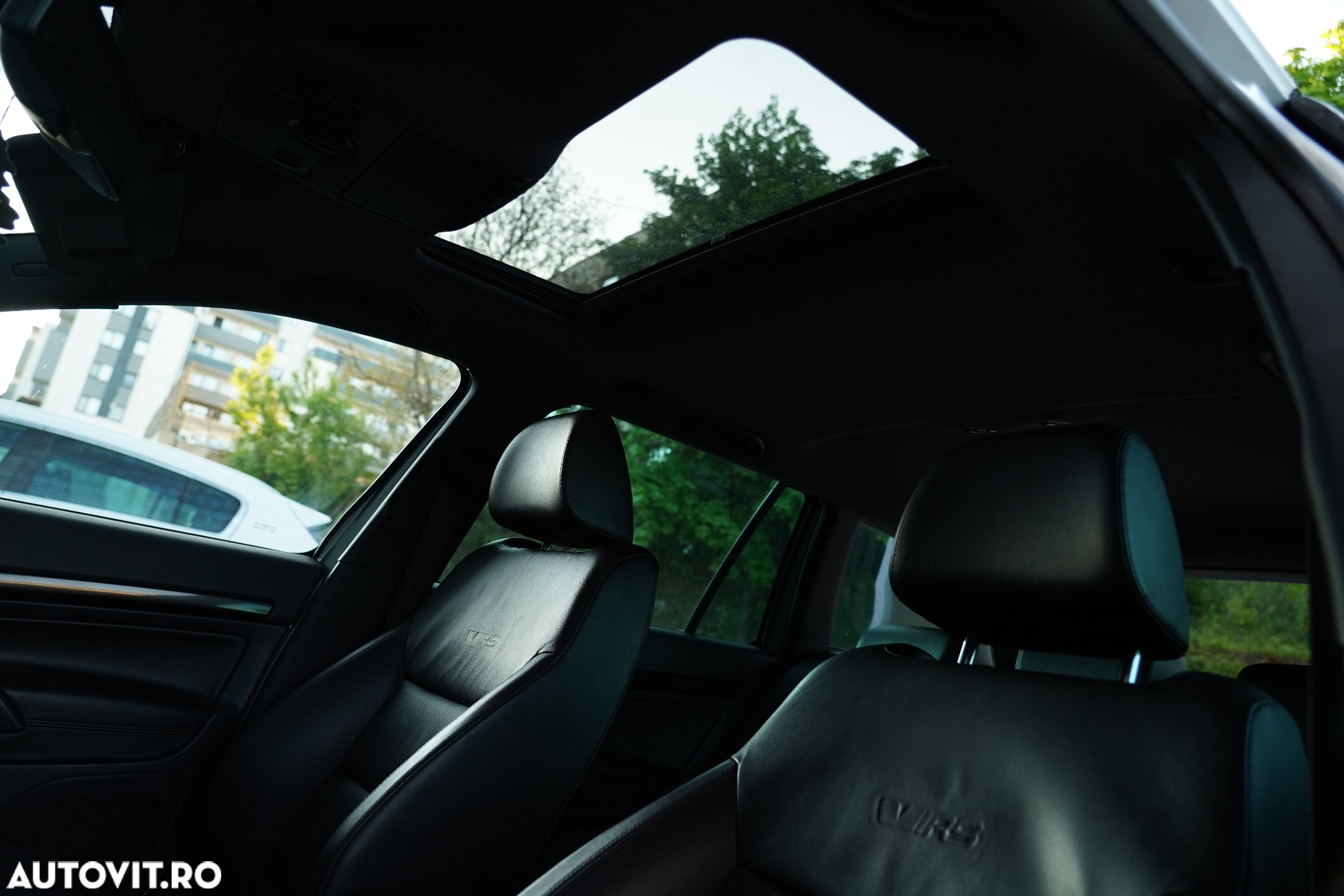 Skoda Octavia Combi Diesel 2.0 TDI RS - 10